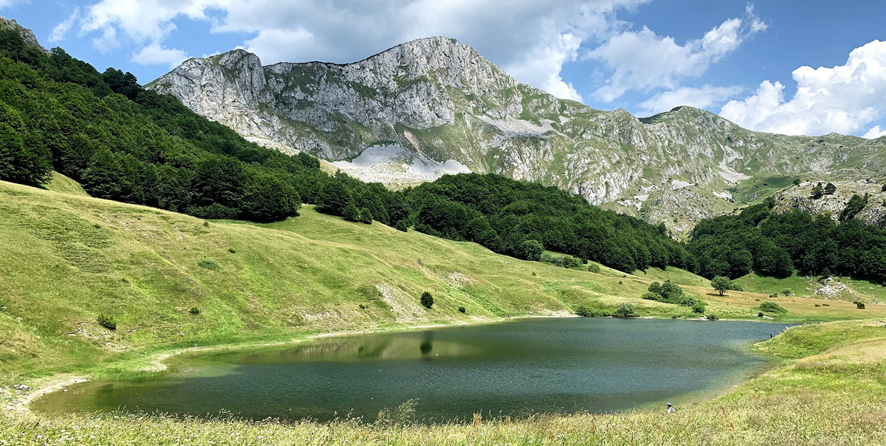 GotoBosnia-mountain-lake 1280